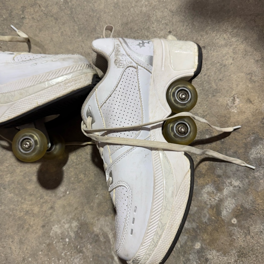 White Roller Shoes with Wheels